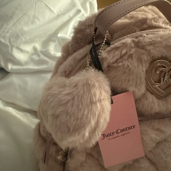 COPY - Juicy Couture LETS GET COZY BACKPACK - Picture 4 of 11